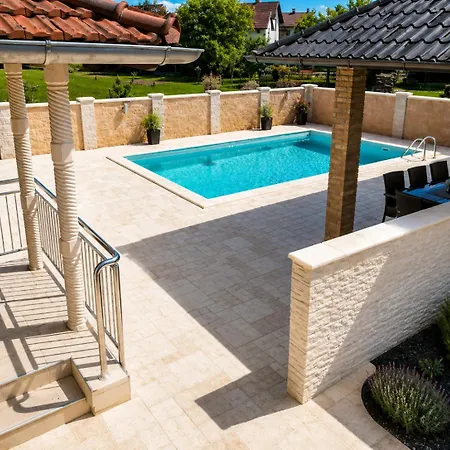 Zlatan Poolside Villa